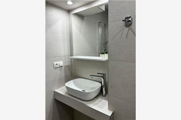 Apartment A7, for 5 persons