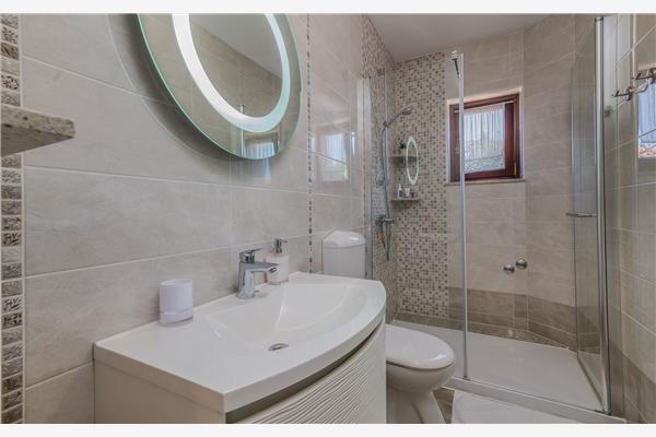 Apartman A2, na 5 osebe