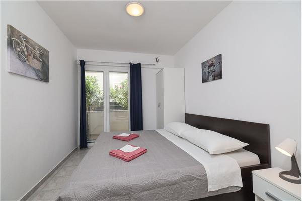 Apartment A1, for 8 persons