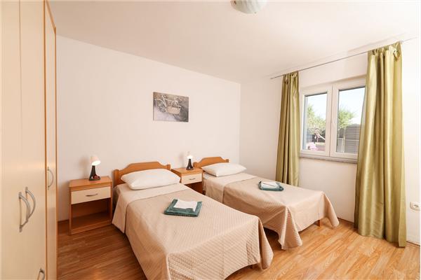 Apartment A1, for 8 persons