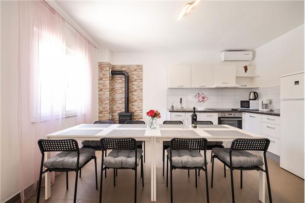 Apartment A1, for 8 persons