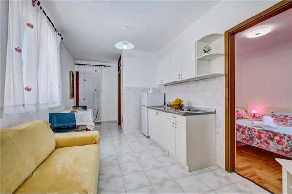 Apartment A1, for 3 persons