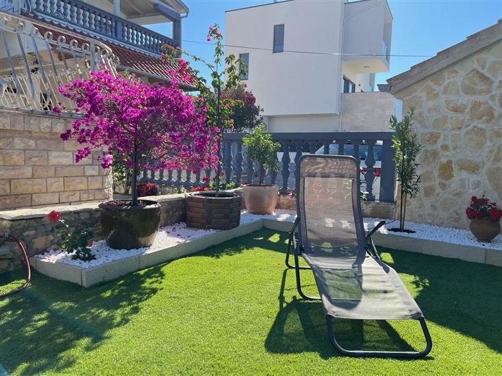 Apartment Blumen Garten Familie