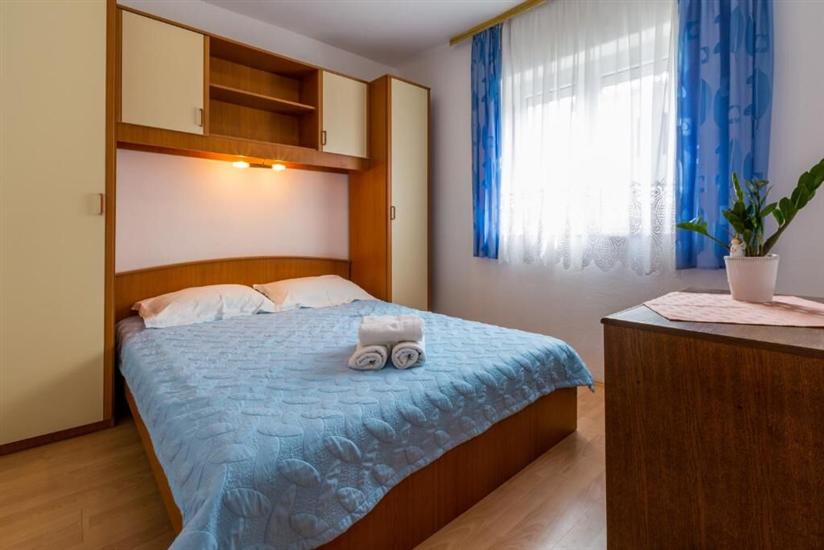 Apartment A2, for 8 persons