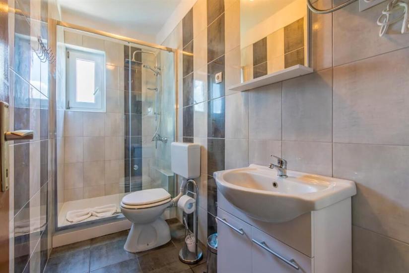 Apartment A2, for 8 persons