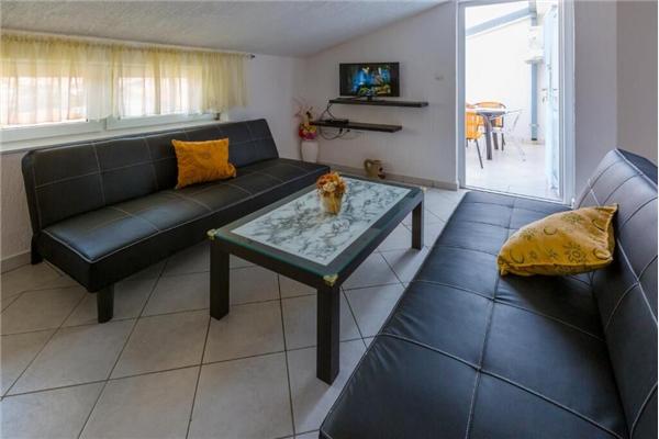 Apartment A3, for 6 persons