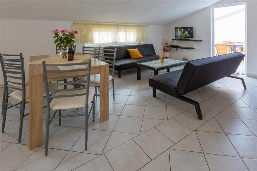 Apartment A3, for 6 persons