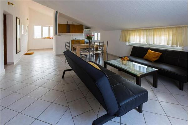 Apartment A3, for 6 persons