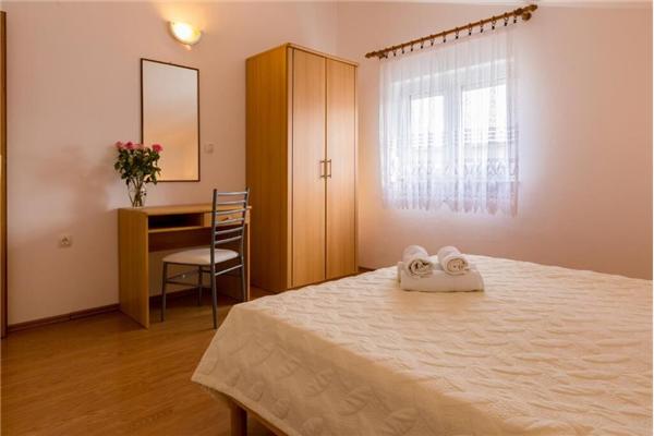 Apartment A3, for 6 persons