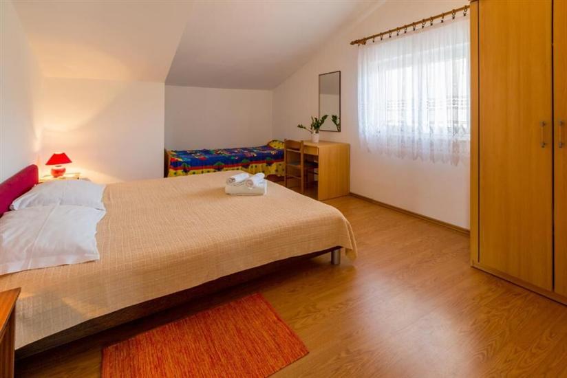 Apartment A3, for 6 persons