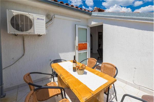 Apartment A3, for 6 persons