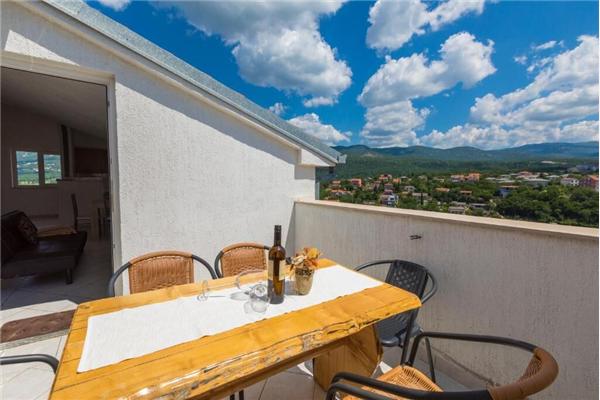 Apartment A3, for 6 persons