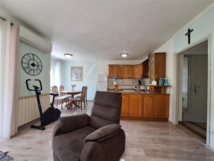 Apartment A4, for 4 persons