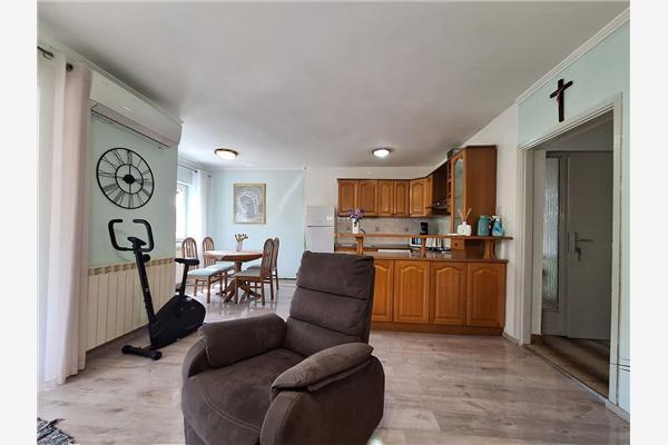 Apartment A4, for 4 persons