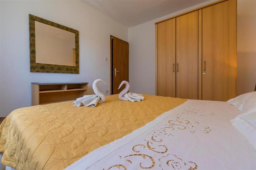 Apartment A4, for 4 persons