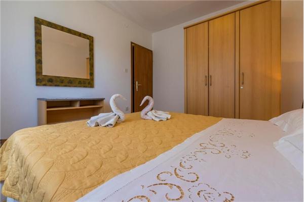 Apartment A4, for 4 persons