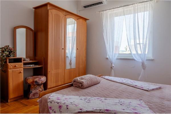 Apartment A2, for 4 persons