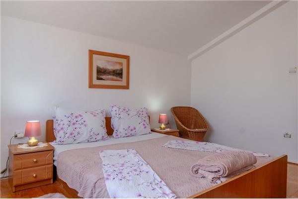 Apartment A2, for 4 persons