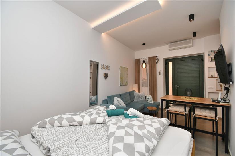 Apartment A1, for 2 persons