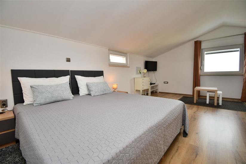 Apartment A1, for 6 persons