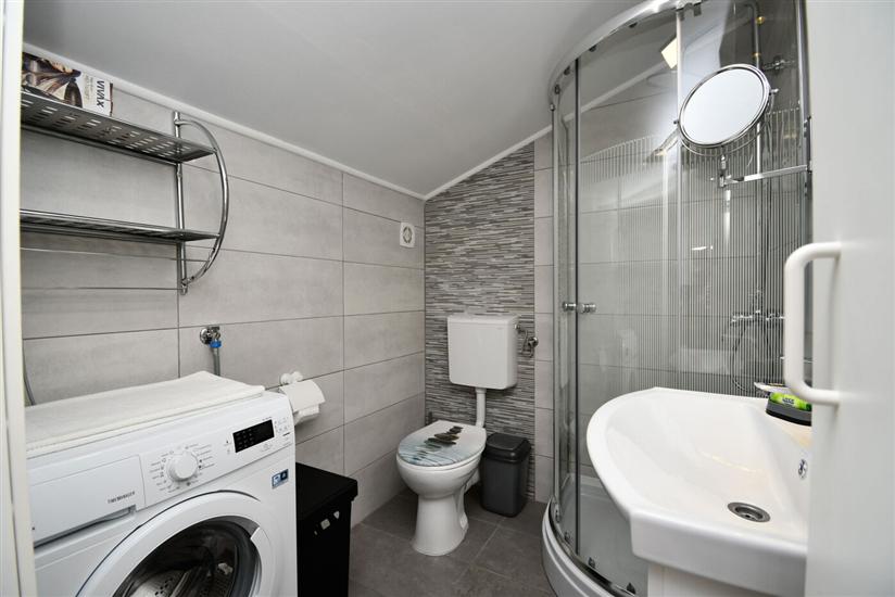 Apartment A1, for 6 persons