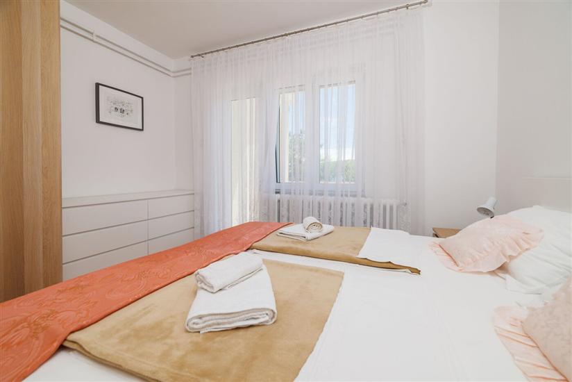 Apartment A1, for 6 persons