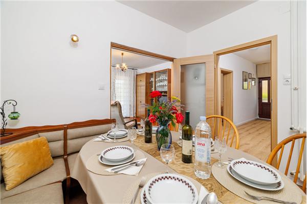 Apartment A1, for 6 persons