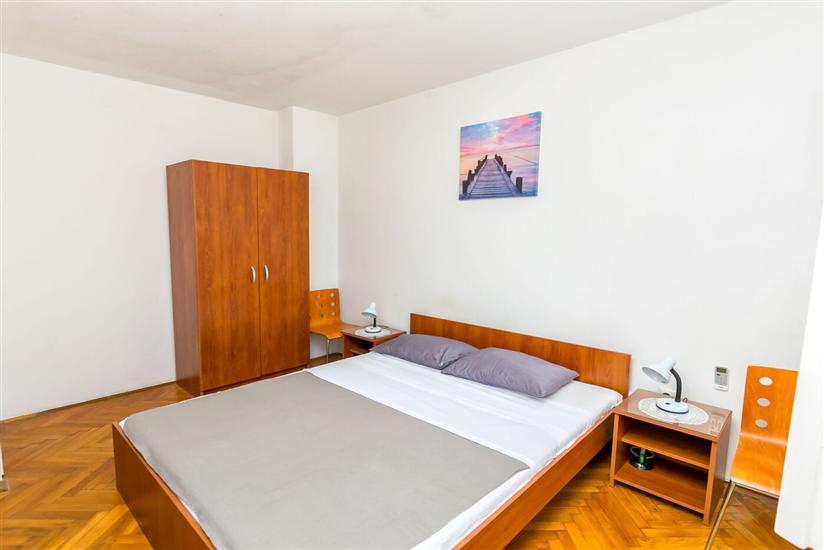 Room S5, for 2 persons