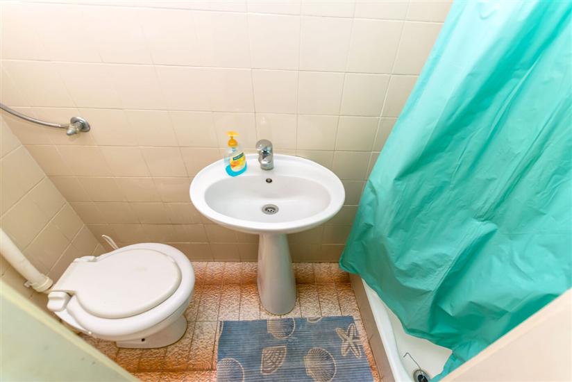 Room S8, for 2 persons