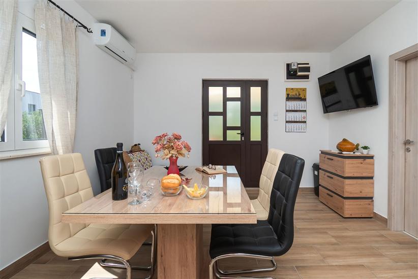 Apartment A1, for 4 persons