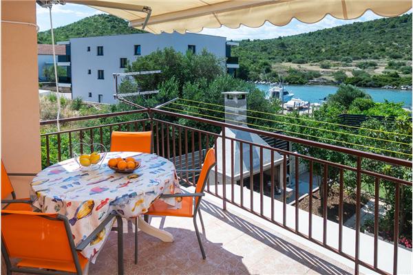 Apartment A1, for 4 persons