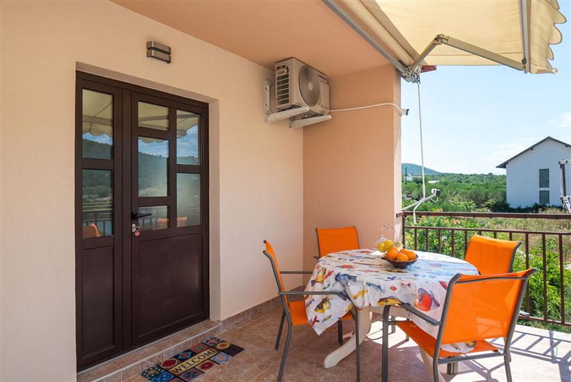 Apartment A1, for 4 persons