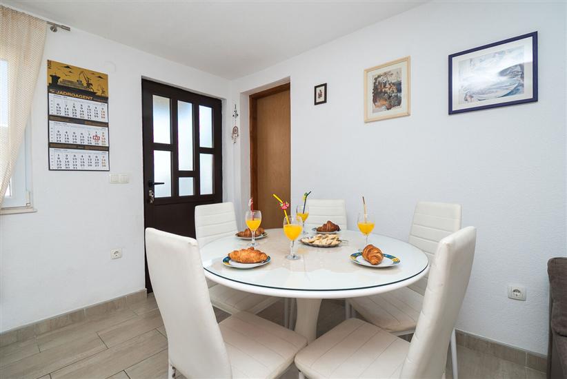 Apartment A3, for 4 persons