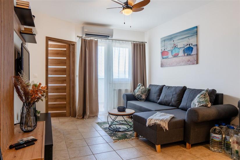 Apartment A1, for 7 persons