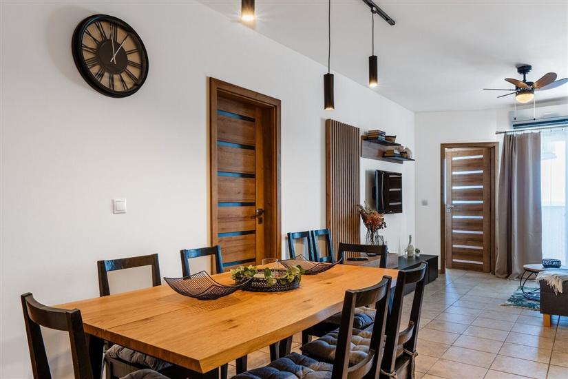 Apartment A1, for 7 persons