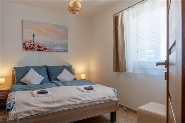 Apartment A1, for 7 persons