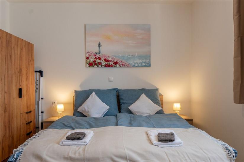 Apartment A1, for 7 persons