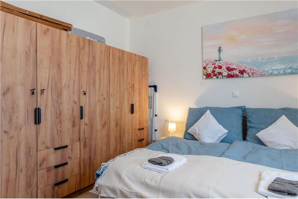 Apartment A1, for 7 persons