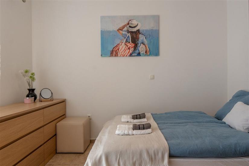 Apartment A1, for 7 persons