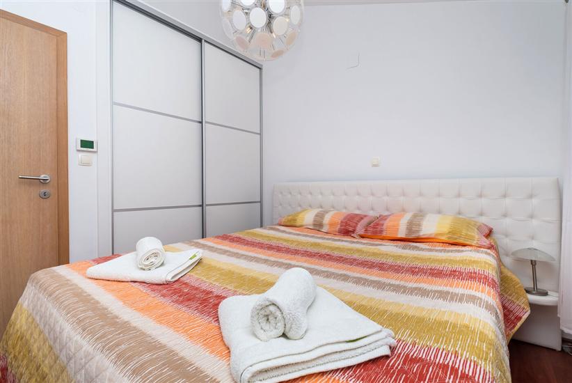 Apartment A2, for 3 persons