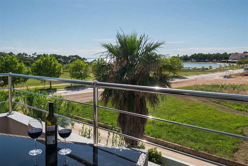 Apartment A2, for 3 persons