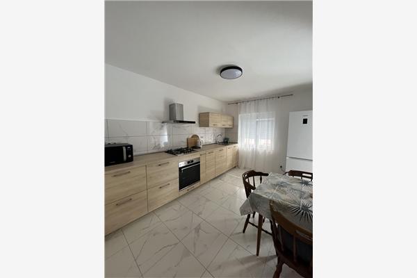 Lägenhet A1, för 8 personer