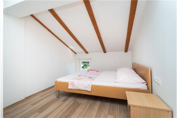 Apartment A1, for 5 persons