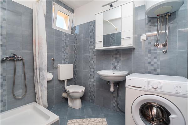 Apartment A1, for 5 persons