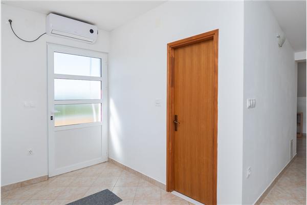 Apartment A1, for 5 persons