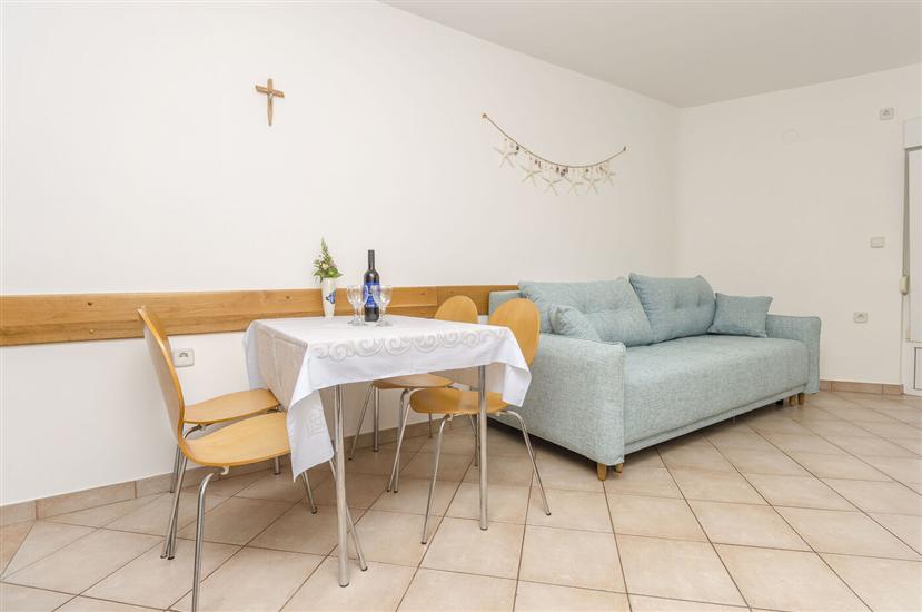 Apartment A1, for 4 persons