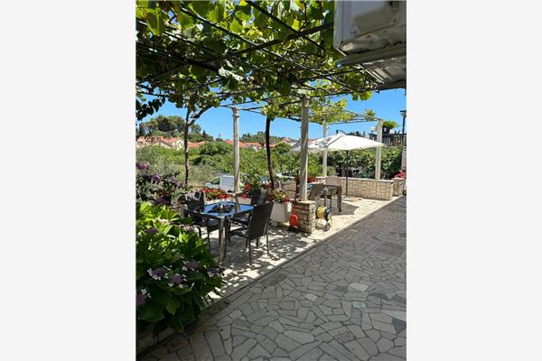 Apartment A2, for 5 persons