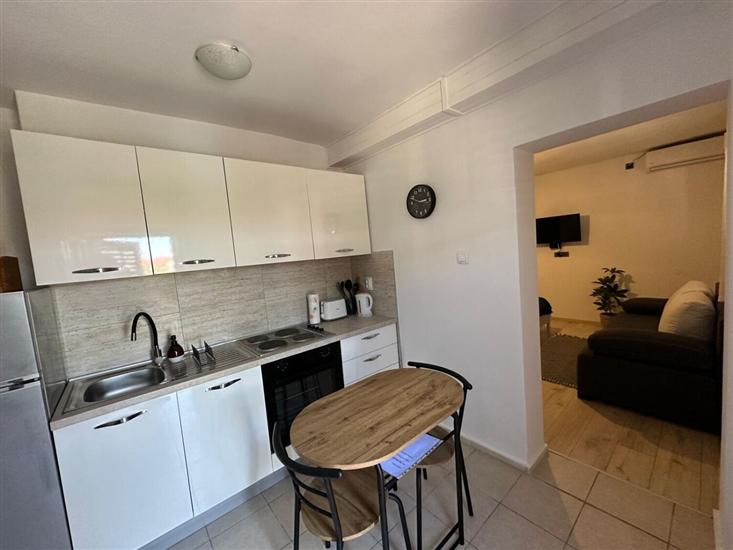 Apartment A2, for 5 persons