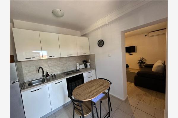 Apartment A2, for 5 persons