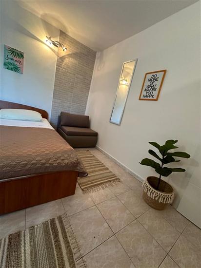 Apartment A2, for 5 persons